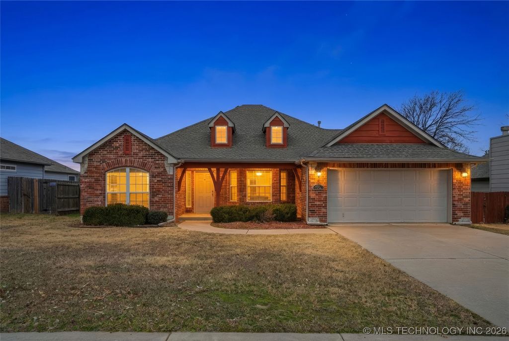 5304 Barr Drive, Sand Springs, OK 74063