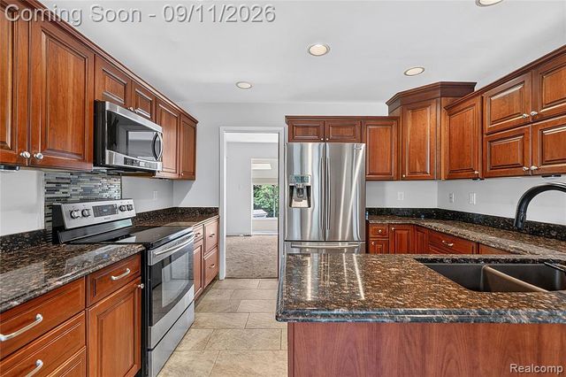 6579 Balmoral Terrace, Clarkston, MI 48346