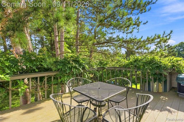 6579 Balmoral Terrace, Clarkston, MI 48346