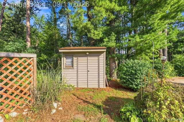 6579 Balmoral Terrace, Clarkston, MI 48346