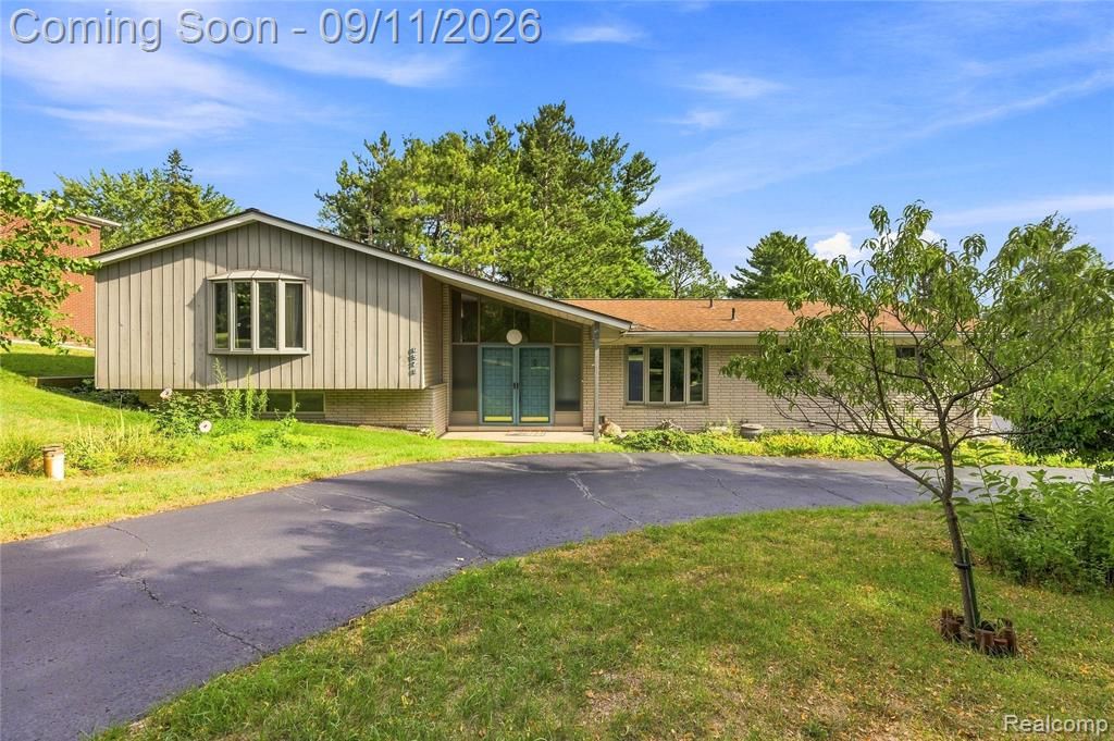 6579 Balmoral Terrace, Clarkston, MI 48346
