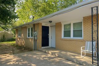 1528 S Cedar Avenue, Independence, MO 64052