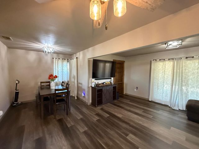 6545 S Cedar Avenue, Fresno, CA 93725