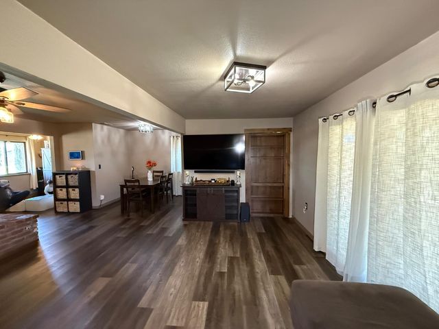 6545 S Cedar Avenue, Fresno, CA 93725