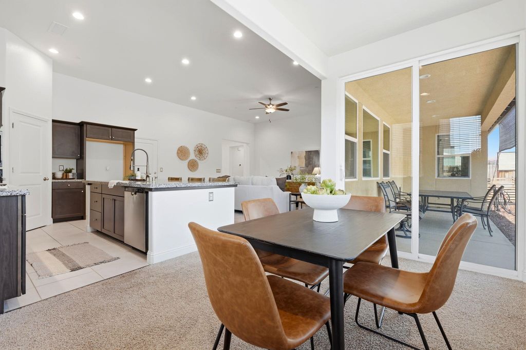 Image 18 of property listing at 1833 W Corvina Avenue, Visalia, CA 93291