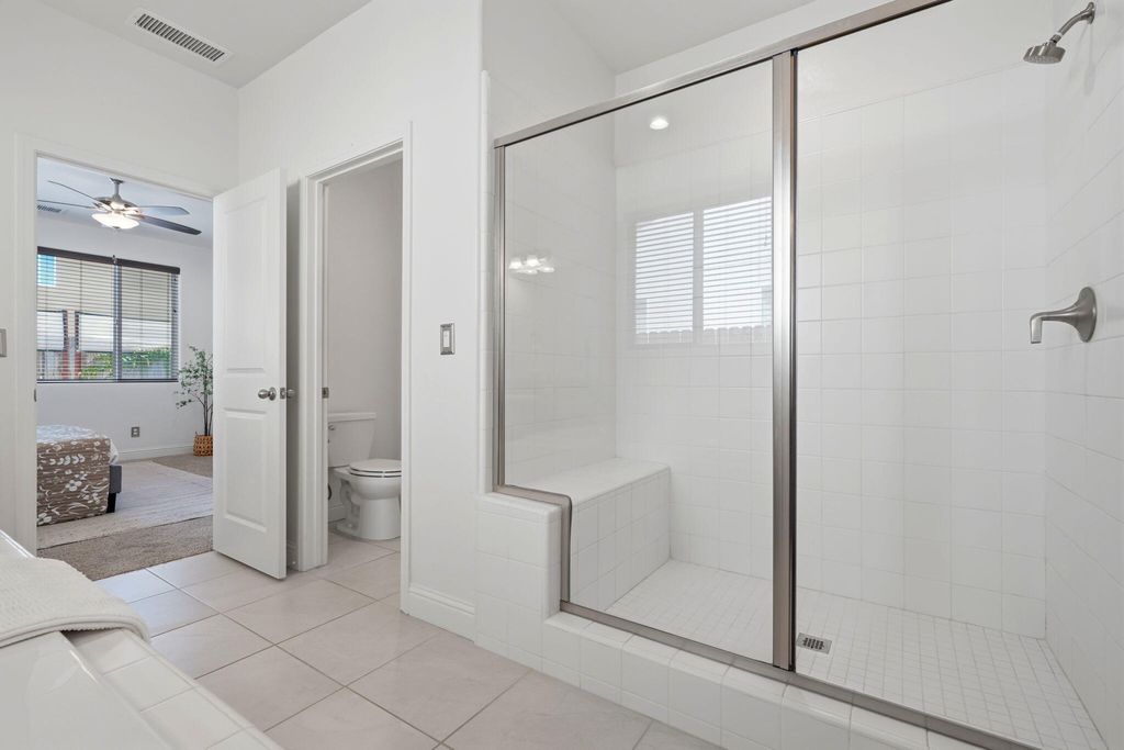 Image 28 of property listing at 1833 W Corvina Avenue, Visalia, CA 93291