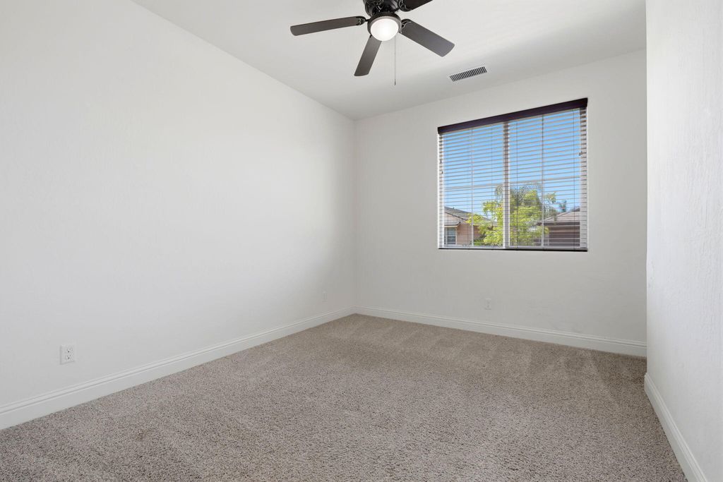 Image 32 of property listing at 1833 W Corvina Avenue, Visalia, CA 93291