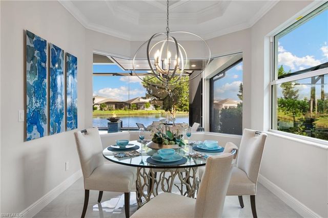 9098 Montserrat DR, Naples, FL 34114