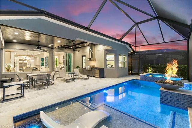 9098 Montserrat DR, Naples, FL 34114