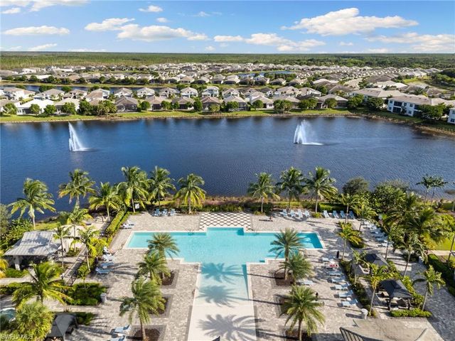 9098 Montserrat DR, Naples, FL 34114