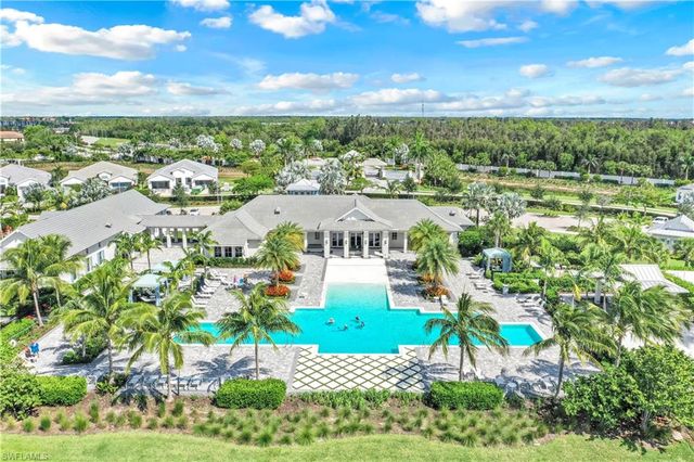 9098 Montserrat DR, Naples, FL 34114