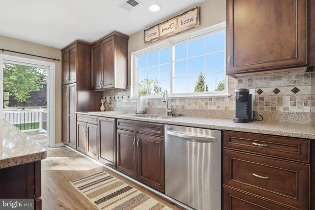 55 POWDER RIVER CT, Harpers Ferry, WV 25425
