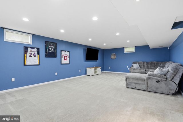 55 POWDER RIVER CT, Harpers Ferry, WV 25425