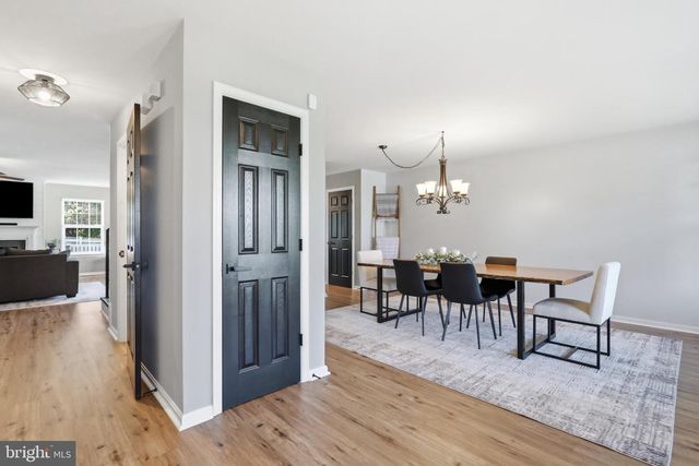 55 POWDER RIVER CT, Harpers Ferry, WV 25425