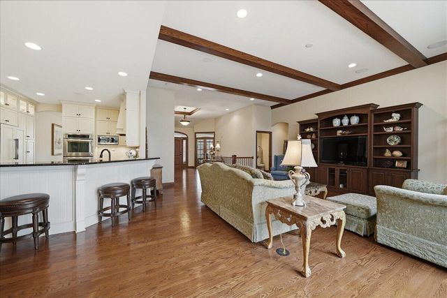 770 Quinlan Court, Crown Point, IN 46307