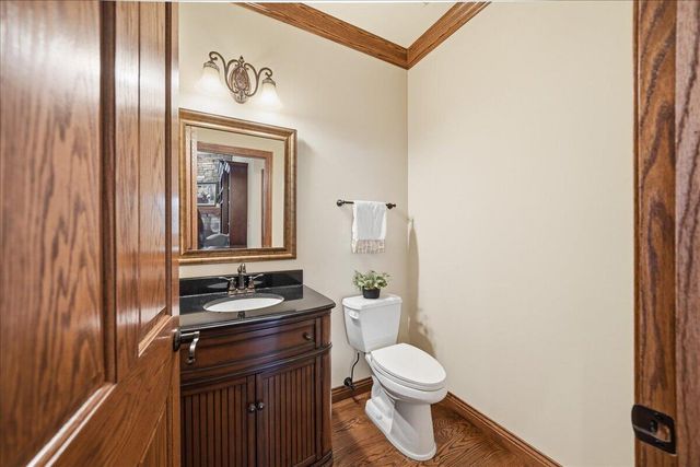 770 Quinlan Court, Crown Point, IN 46307