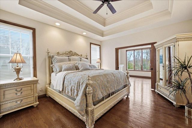 770 Quinlan Court, Crown Point, IN 46307