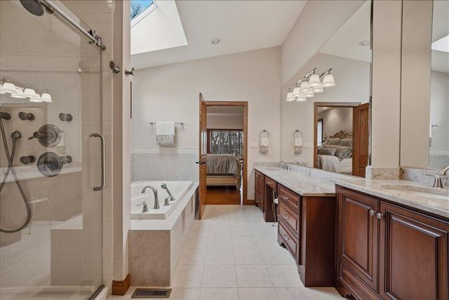 770 Quinlan Court, Crown Point, IN 46307