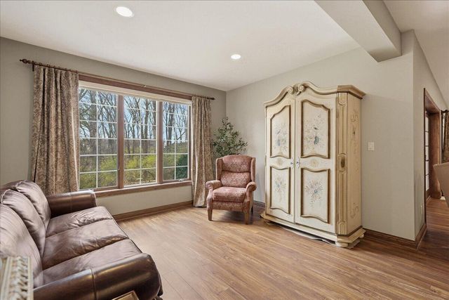770 Quinlan Court, Crown Point, IN 46307