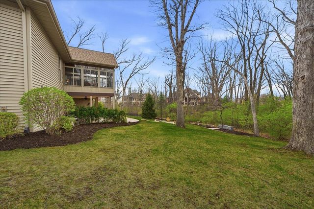 770 Quinlan Court, Crown Point, IN 46307