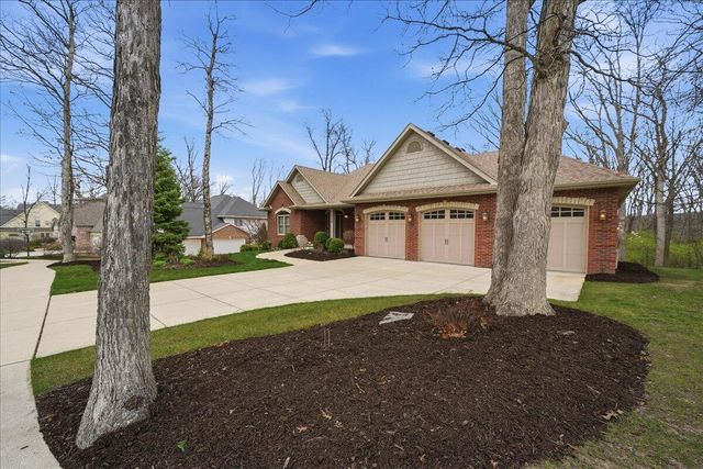 770 Quinlan Court, Crown Point, IN 46307