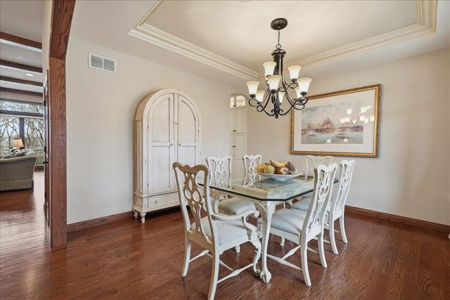770 Quinlan Court, Crown Point, IN 46307