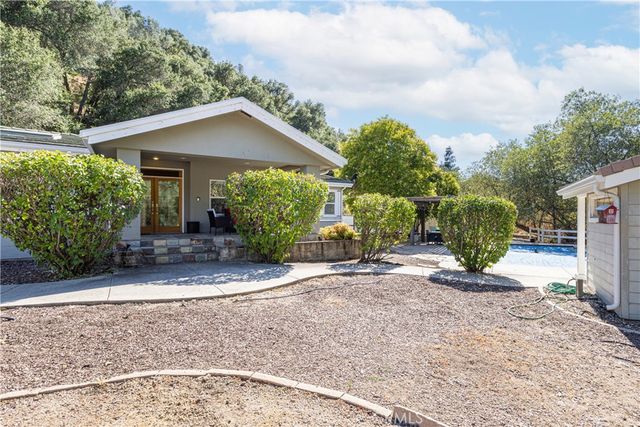 6395 Parkhill Road, Santa Margarita, CA 93453