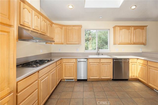6395 Parkhill Road, Santa Margarita, CA 93453