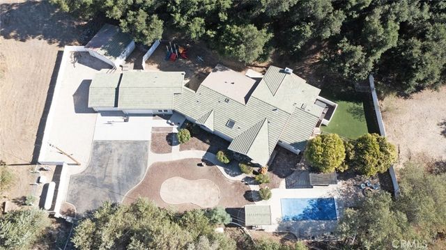 6395 Parkhill Road, Santa Margarita, CA 93453