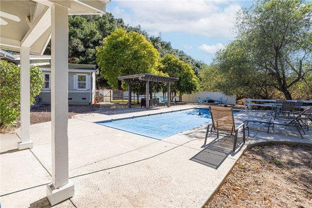 6395 Parkhill Road, Santa Margarita, CA 93453