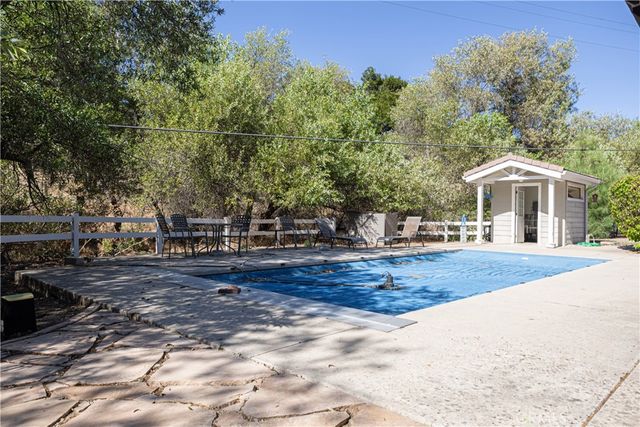 6395 Parkhill Road, Santa Margarita, CA 93453