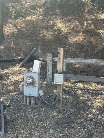 6395 Parkhill Road, Santa Margarita, CA 93453