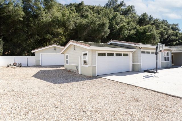 6395 Parkhill Road, Santa Margarita, CA 93453