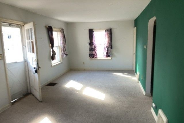 2917 Lawndale Avenue, Rockford, IL 61101