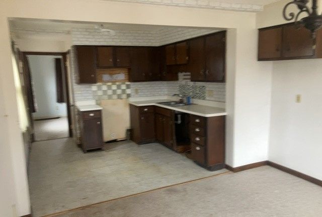 2917 Lawndale Avenue, Rockford, IL 61101