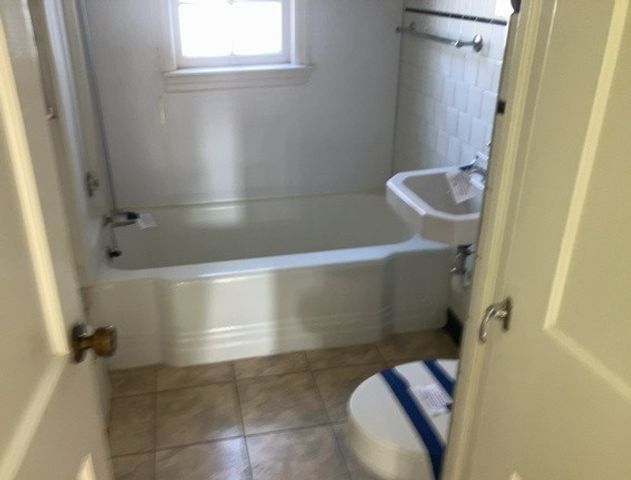 2917 Lawndale Avenue, Rockford, IL 61101