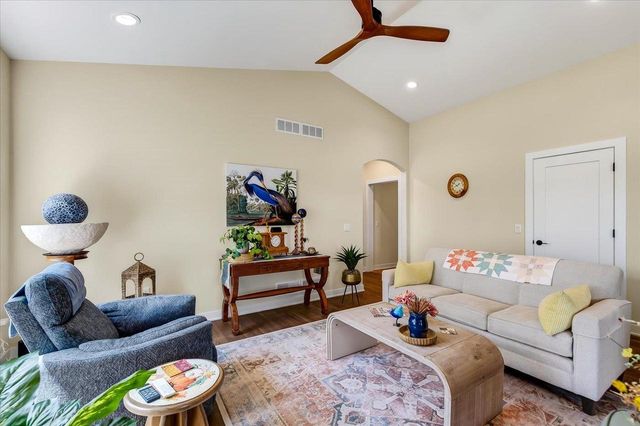 4141 Fox Forest Way, Deforest, WI 53532