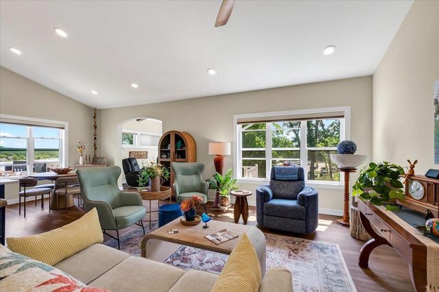 4141 Fox Forest Way, Deforest, WI 53532
