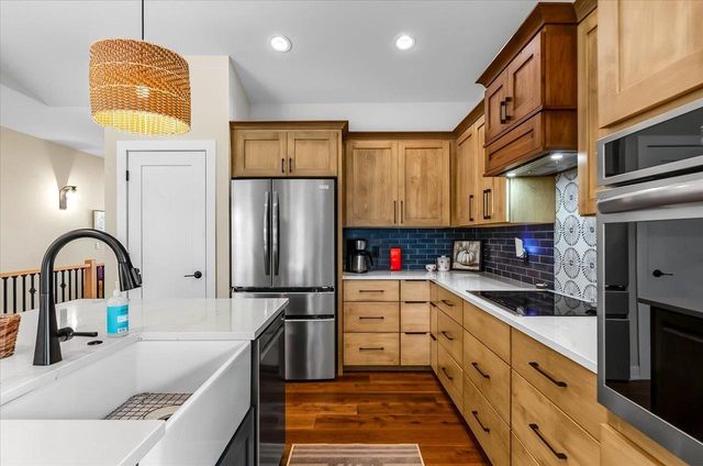4141 Fox Forest Way, Deforest, WI 53532