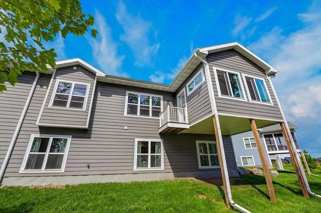 4141 Fox Forest Way, Deforest, WI 53532