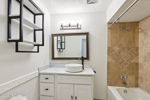 7957 JOLLIET Drive, Jacksonville, FL 32217