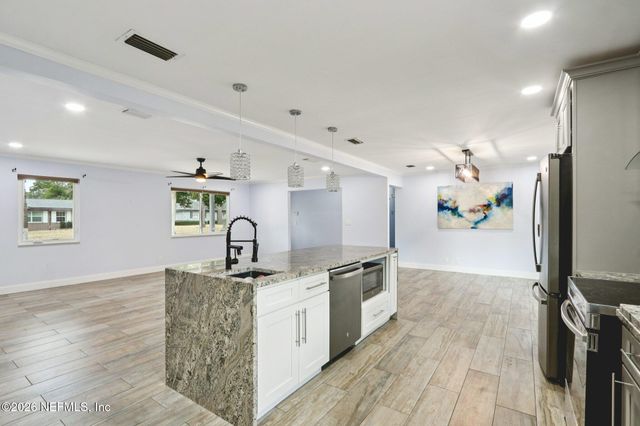 7957 JOLLIET Drive, Jacksonville, FL 32217