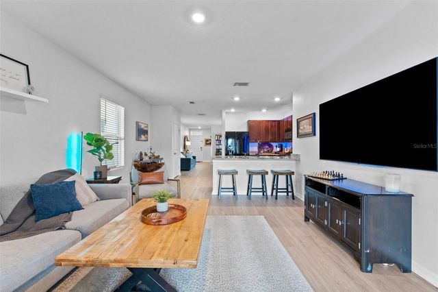 10918 TRAILING VINE DRIVE, Tampa, FL 33610