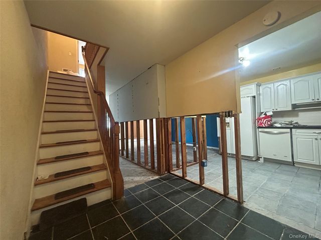 31 Farley Drive, West Haverstraw, NY 10993
