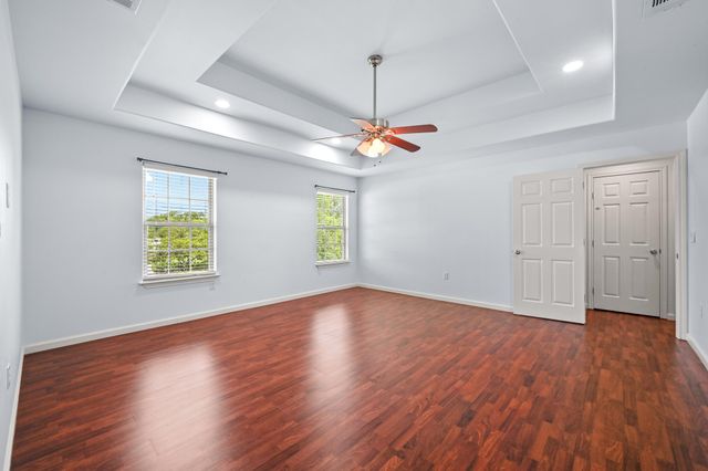 330 Howard LN, Buda, TX 78610