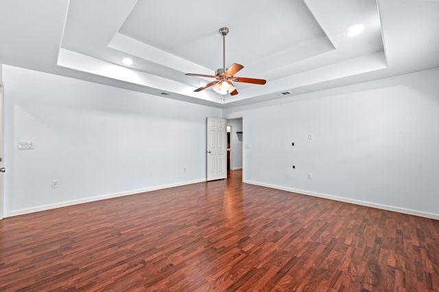330 Howard LN, Buda, TX 78610