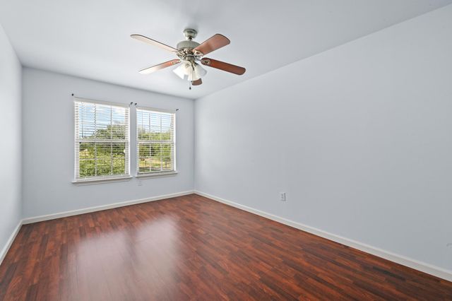 330 Howard LN, Buda, TX 78610