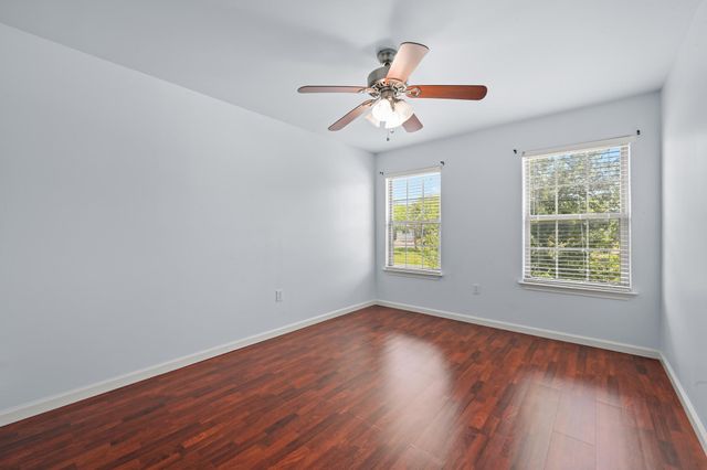 330 Howard LN, Buda, TX 78610