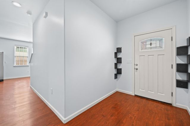 330 Howard LN, Buda, TX 78610