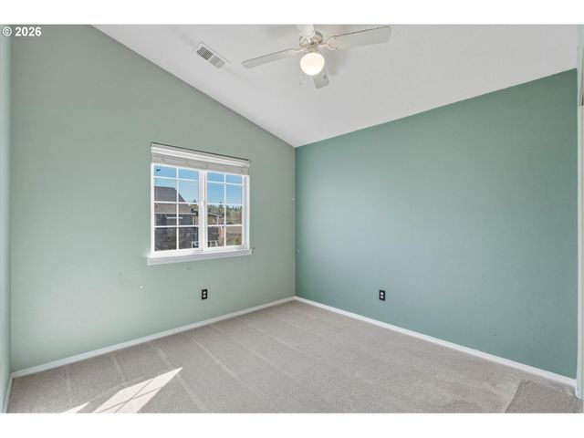 1061 40TH St, Washougal, WA 98671